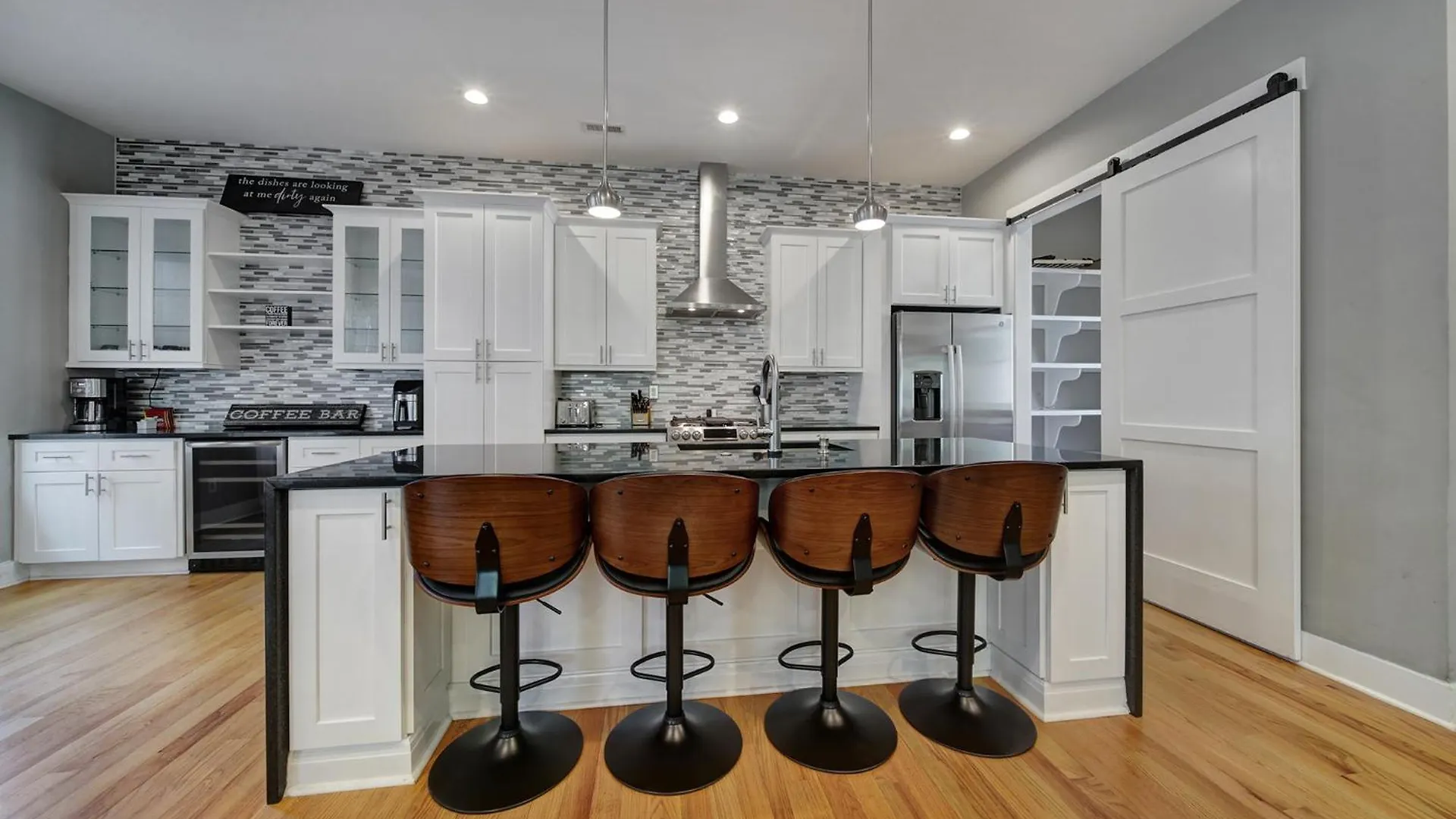 906 Westbrook B City Views Rooftop Hot Tub And Short Walk To Stadium Charlotte Holiday home
