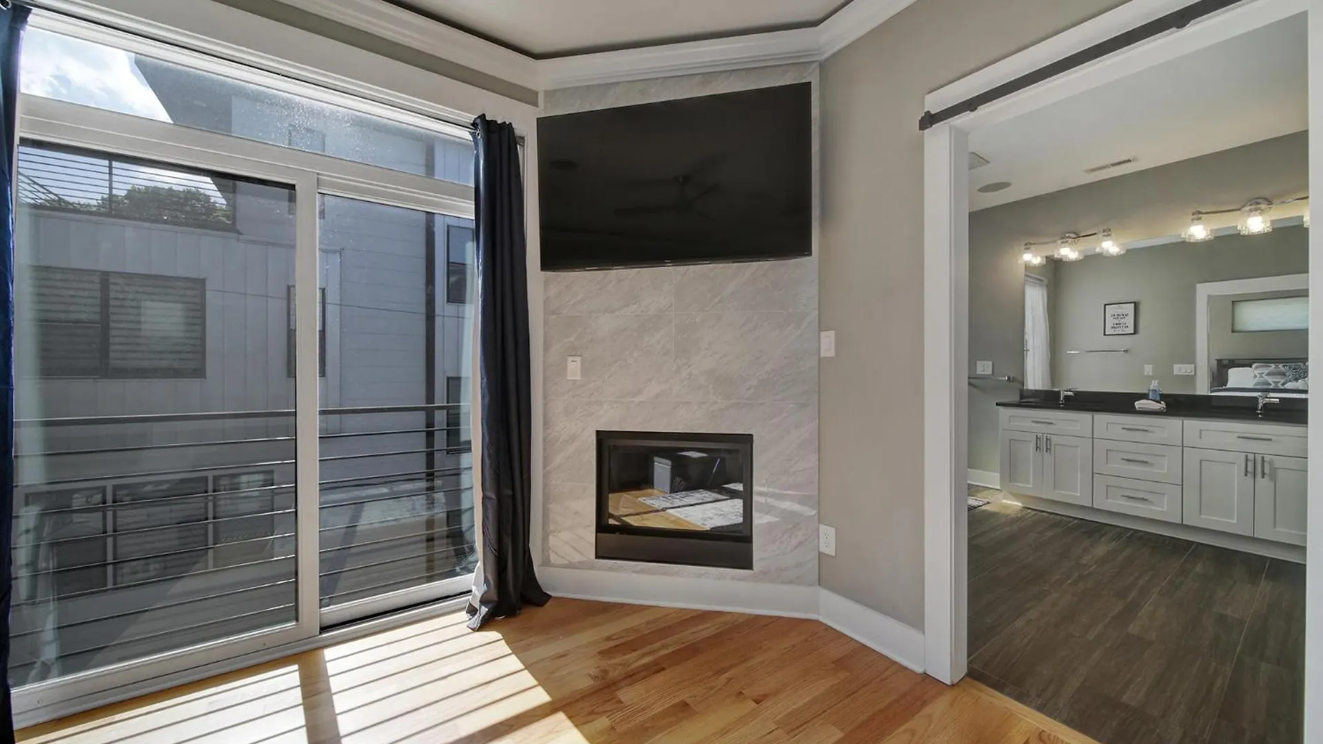 Holiday home 906 Westbrook B City Views Rooftop Hot Tub And Short Walk To Stadium Charlotte